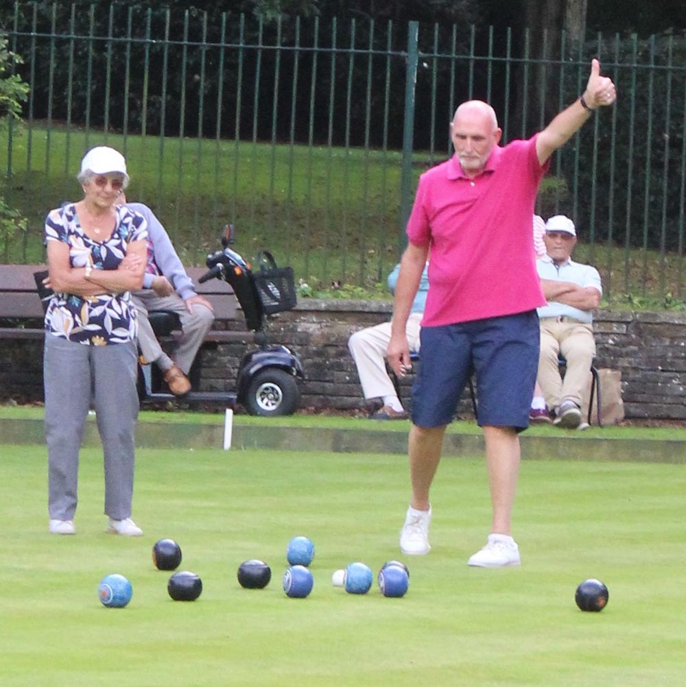 Hucknall-Bowls-2